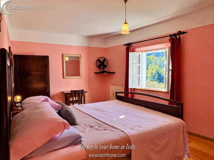 Image No.28-2 Bed House for sale