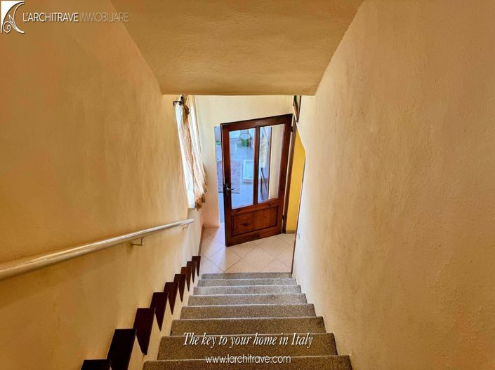 Image No.32-2 Bed House for sale