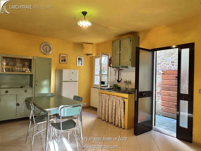 Image No.7-2 Bed House for sale