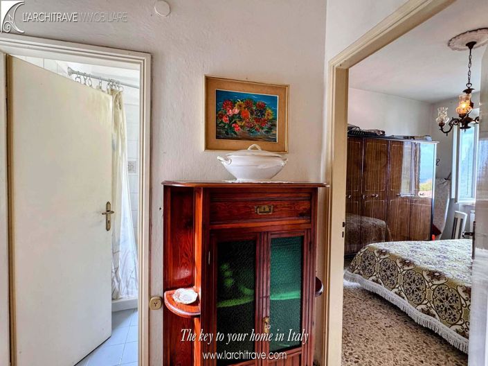 Image No.15-2 Bed House for sale