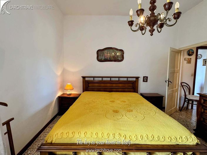 Image No.16-2 Bed House for sale