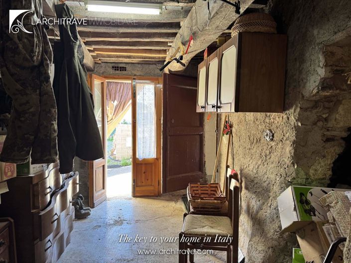 Image No.31-2 Bed House for sale