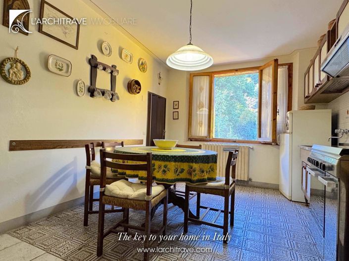 Image No.8-2 Bed House for sale