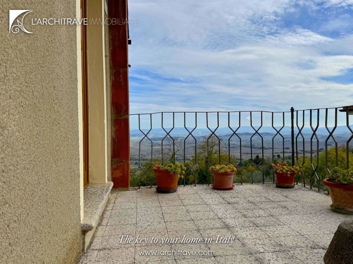 Image No.12-3 Bed House for sale