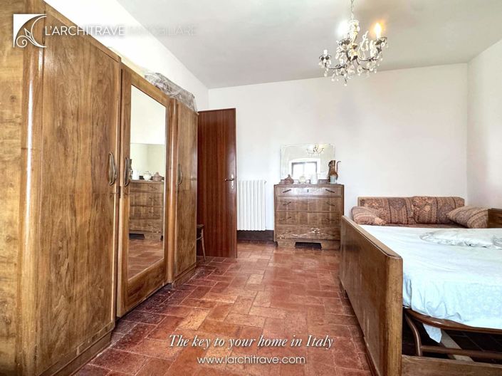 Image No.21-3 Bed House for sale