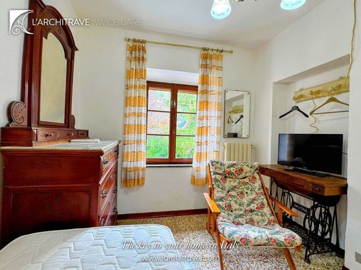 Image No.26-3 Bed House for sale