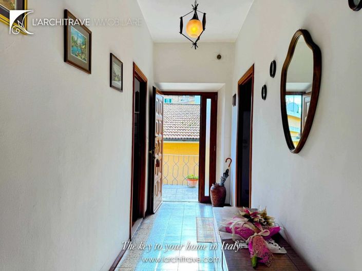 Image No.28-3 Bed House for sale
