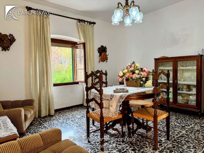 Image No.7-3 Bed House for sale