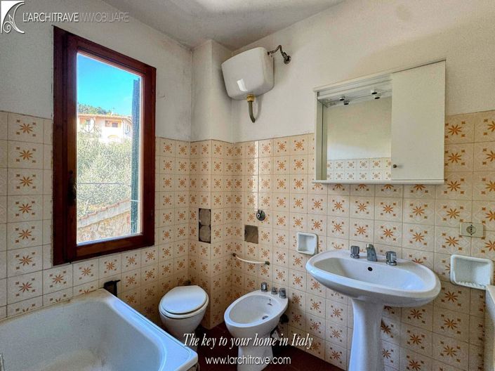 Image No.15-2 Bed House for sale