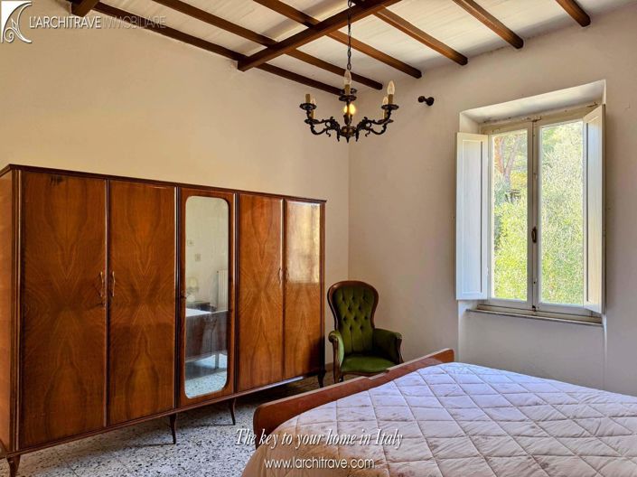 Image No.17-2 Bed House for sale