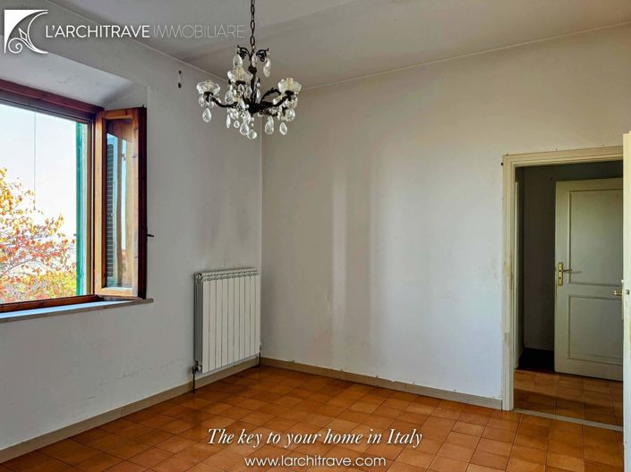 Image No.15-2 Bed House for sale