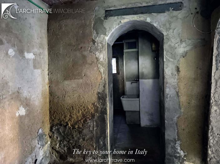 Image No.23-2 Bed House for sale