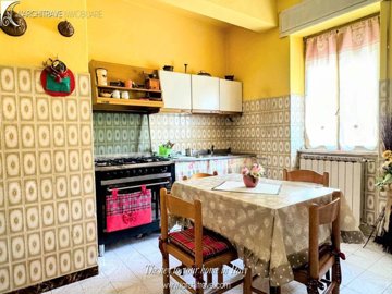 9d5fb783-0690-d24f-d65a-4533643375bd