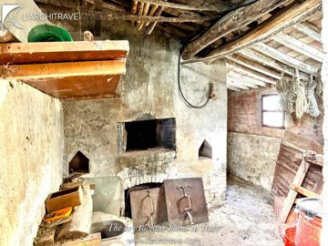 733484b0-c003-7bf7-2d95-8956c04b08c7