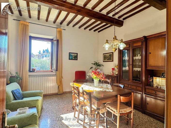 Image No.10-3 Bed House for sale