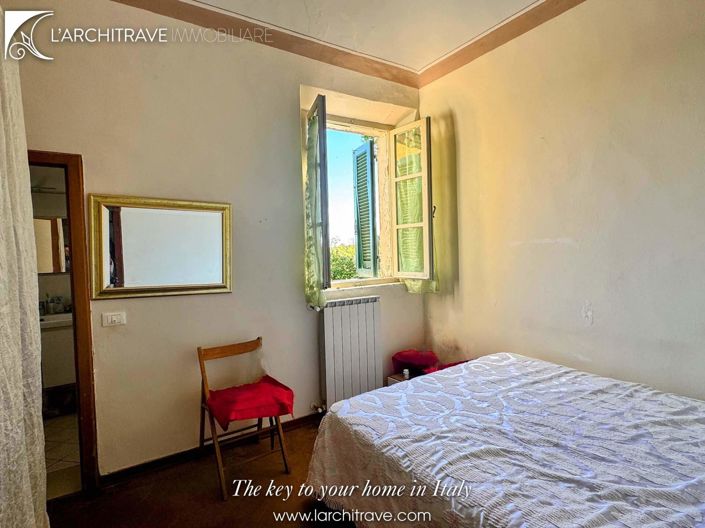 Image No.12-3 Bed House for sale