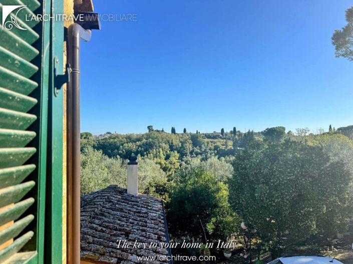 Image No.13-3 Bed House for sale