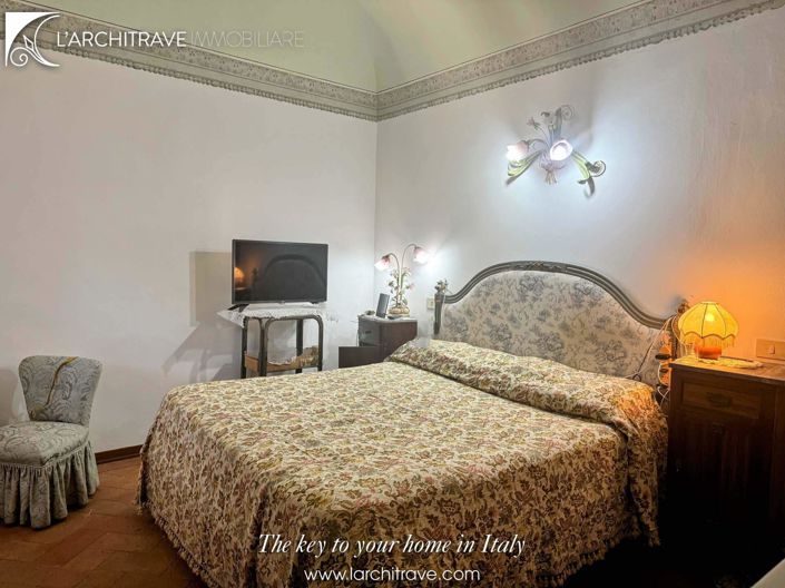 Image No.16-3 Bed House for sale