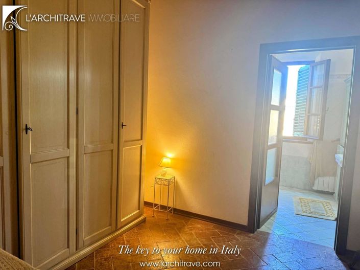 Image No.22-3 Bed House for sale