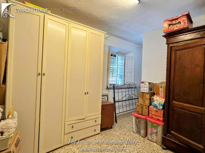 Image No.33-3 Bed House for sale