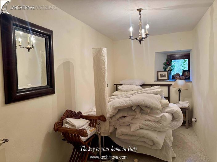 Image No.13-4 Bed House for sale