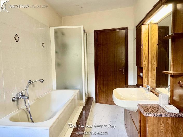 Image No.23-Maison de 4 chambres à vendre à Licciana Nardi