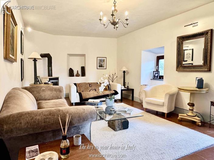 Image No.4-4 Bed House for sale