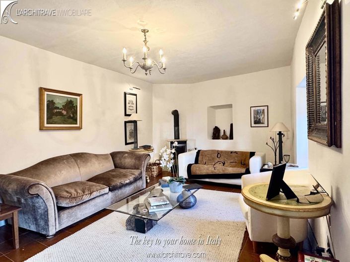 Image No.5-4 Bed House for sale