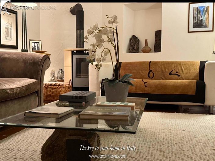 Image No.5-4 Bed House for sale