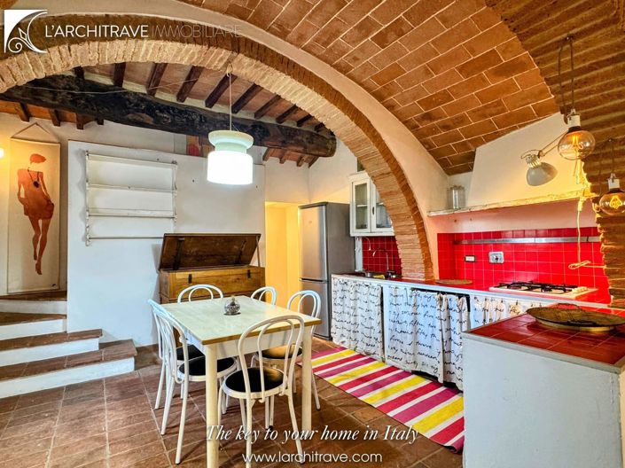 Image No.10-2 Bed House for sale