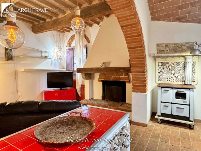 Image No.11-2 Bed House for sale