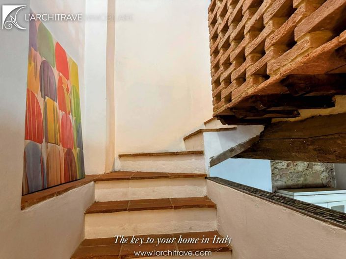 Image No.14-2 Bed House for sale