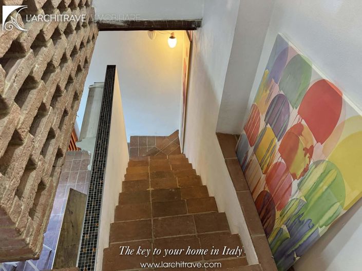 Image No.25-2 Bed House for sale