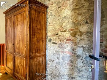 22e52679-b8e0-fa9f-1735-030d253a9e4f