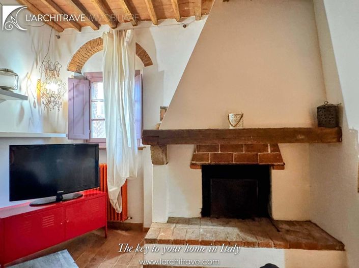 Image No.8-2 Bed House for sale