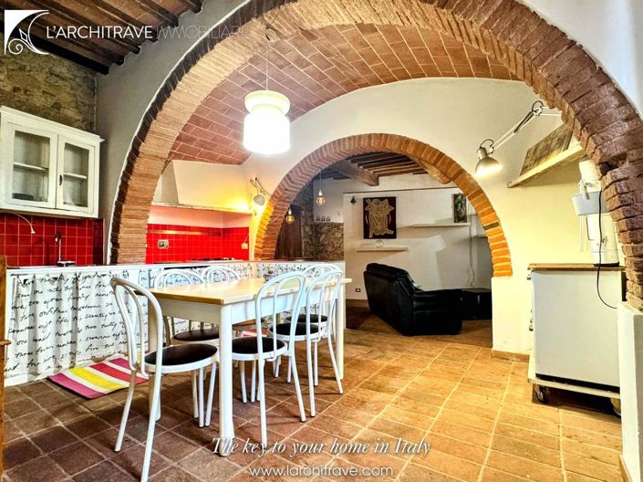 Image No.9-2 Bed House for sale