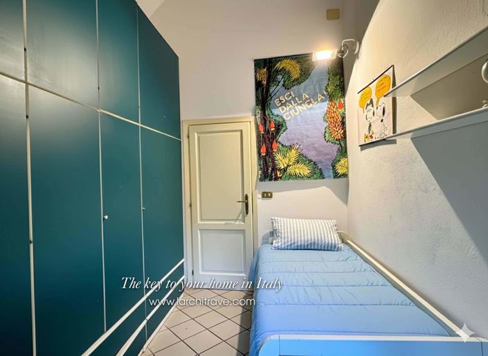 Image No.15-2 Bed House for sale