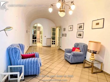 d98c8f85-4bf9-b9aa-7d73-4b857a3d69a5