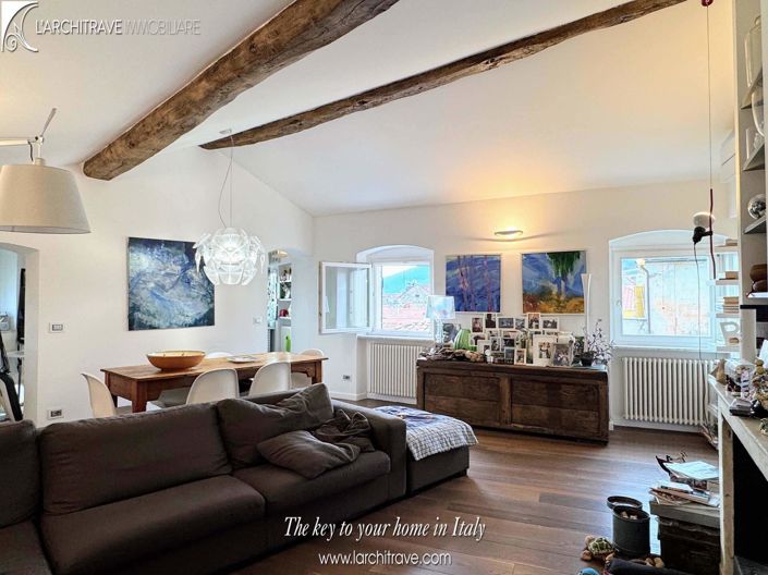 Image No.7-2 Bed House for sale