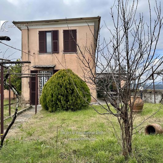 Image No.3-Maison de 4 chambres à vendre à la Spezia