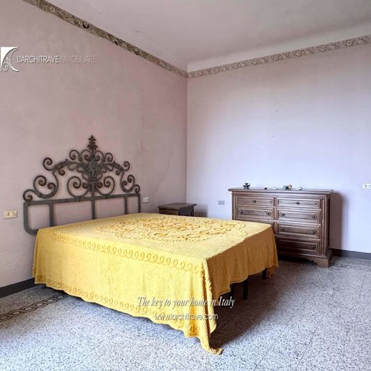 Image No.9-Maison de 4 chambres à vendre à la Spezia