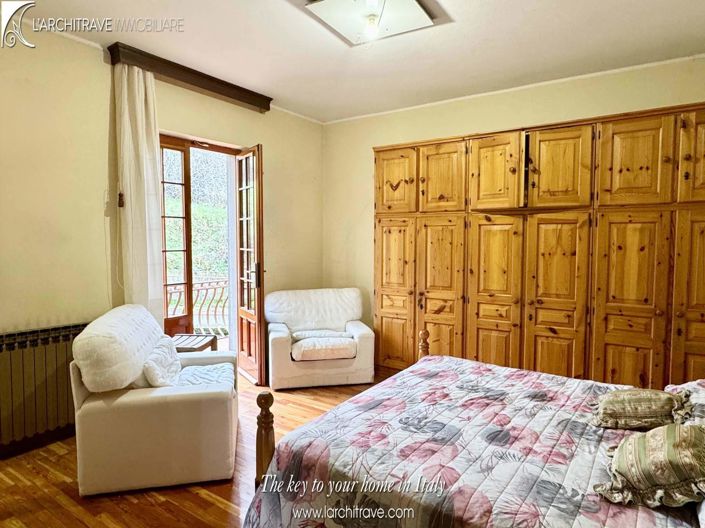 Image No.6-5 Bed Villa for sale