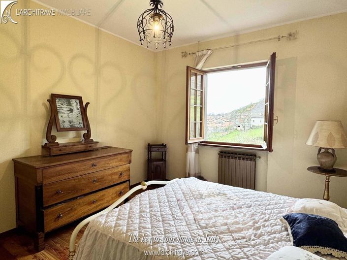 Image No.8-5 Bed Villa for sale