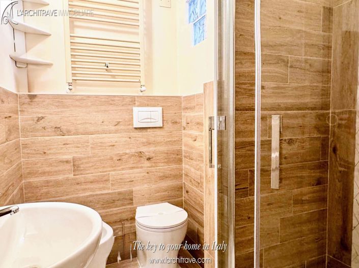 Image No.15-4 Bed House for sale