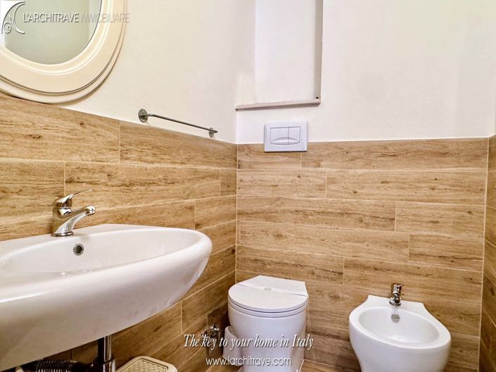 Image No.15-4 Bed House for sale