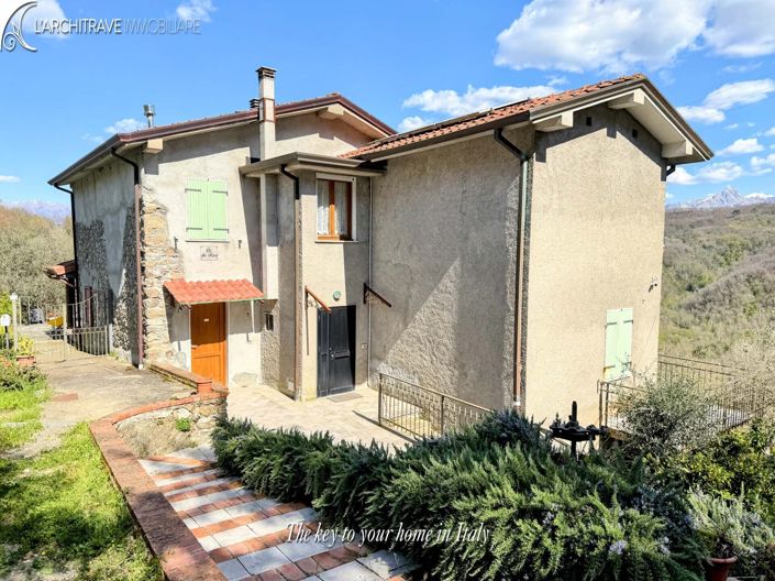 Image No.18-4 Bed House for sale