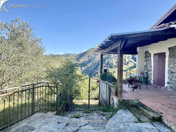 Image No.3-4 Bed House for sale