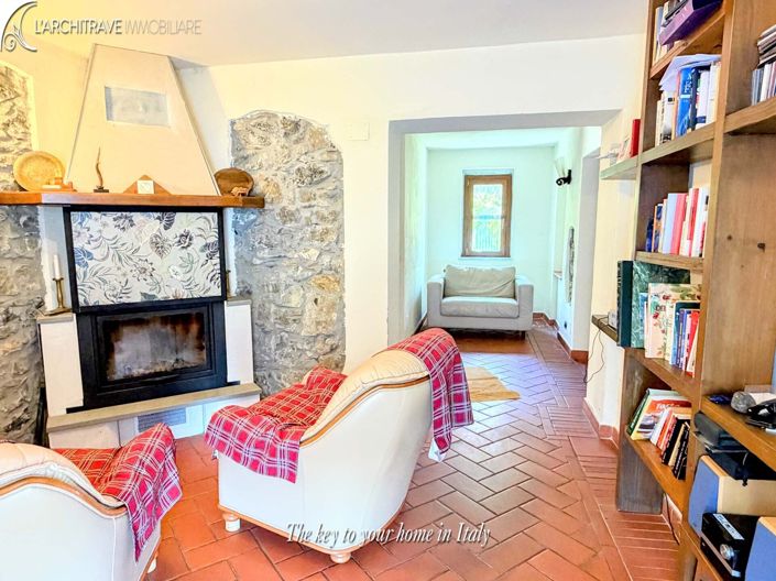 Image No.4-4 Bed House for sale
