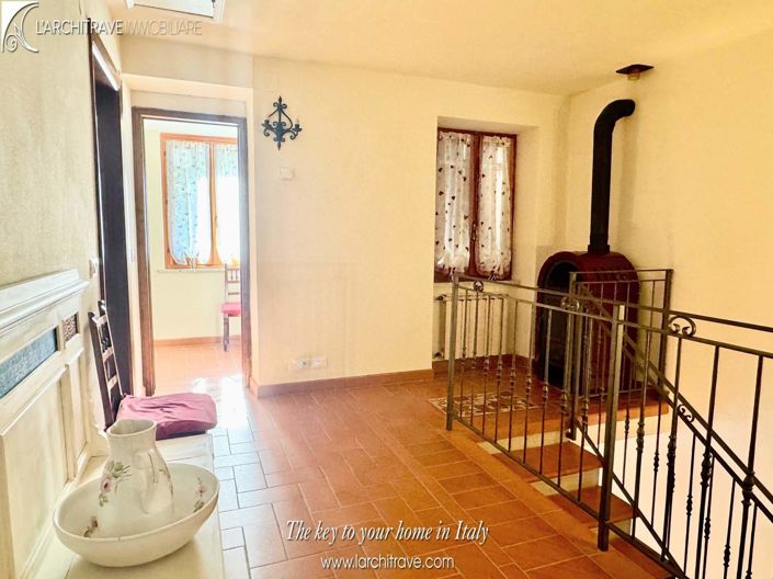 Image No.9-4 Bed House for sale