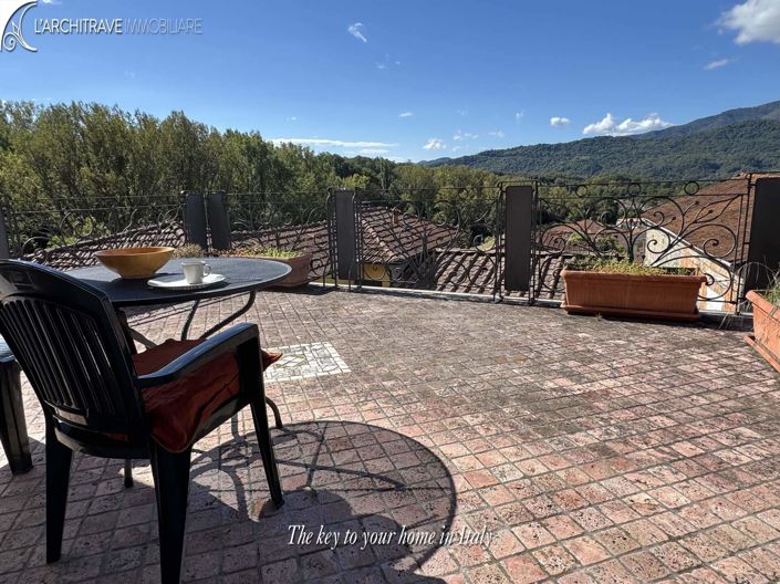 Image No.10-1 Bed House for sale